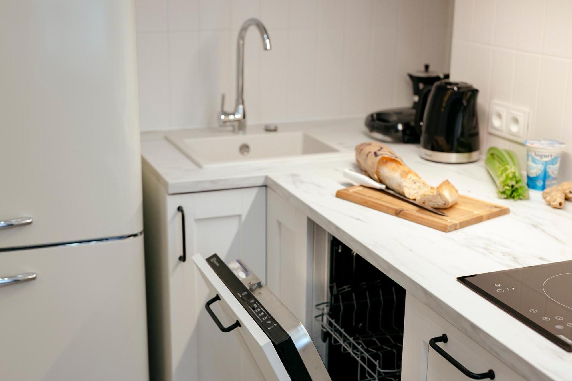 Pulawska 11 -Prywatny Apartament 4 Osobowy W Centrum Warszawy - Better Rental Varsovia Exterior foto